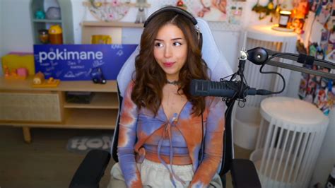 pokimane nipple slip|Pokimane panics after accidental wardrobe malfunction on